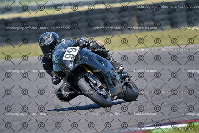 26BT01-1871 | 099 - Realisiert mit Pictrs.com