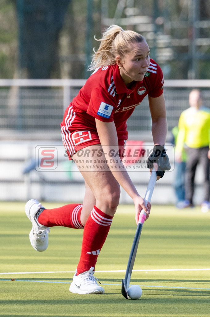 SFE_20260322_0074 | Köln, Deutschland, 22.03.26: Feldhockey 1. Bundesliga Damen zwischen Rot-Weiss Köln - Harvestehuder HTC im REWE Sportpark am 22.03.2026 in Köln, Deutschland. (Foto von Stephan Fehrmann)Köln, Germany, 22.03.26: Feldhockey 1. Bundesliga Damen between Rot-Weiss Köln - Harvestehuder HTC in REWE Sportpark at 22.03.2026 in Köln, Deutschland. (Foto from Stephan Fehrmann)