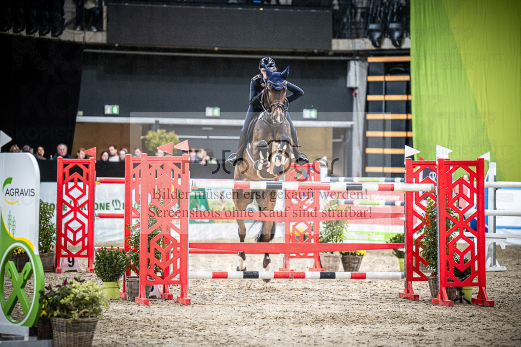 DOS_0741 | Entdecke hochwertige Reitturnierfotos von Foto Oger. Professionell, emotional und authentisch – jetzt Lieblingsmomente im Shop bestellen.Deutschlandweite Turnierfotografie. - Realisiert mit Pictrs.com