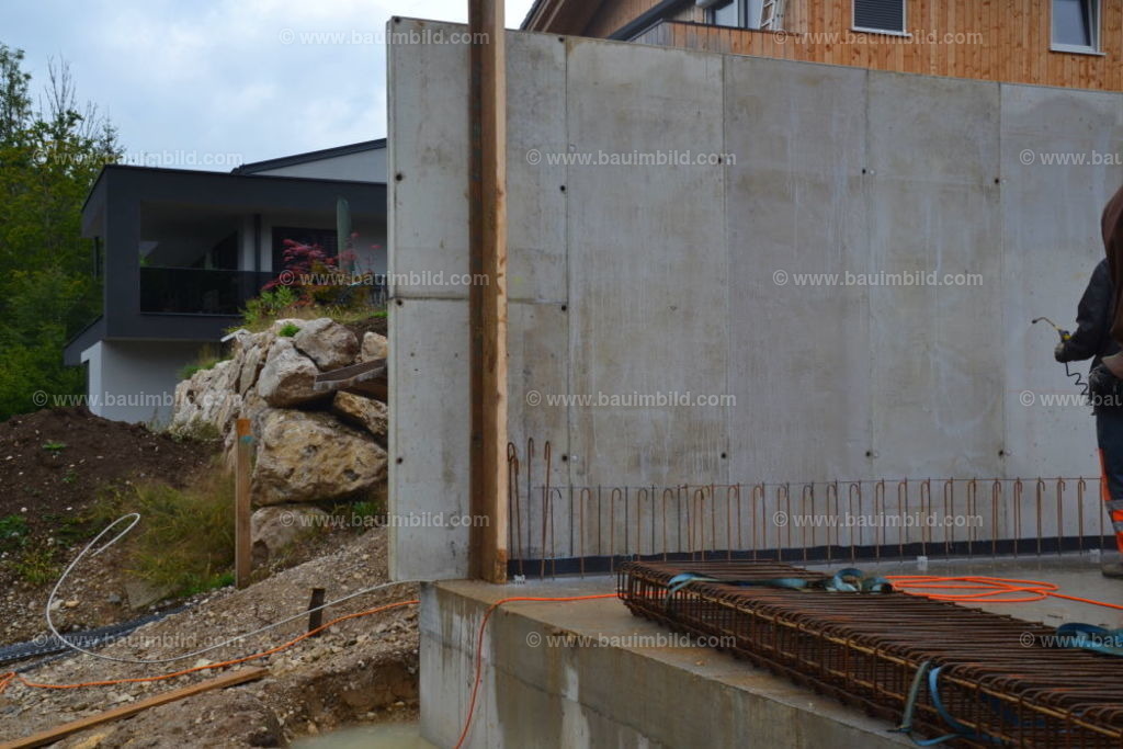 bib-lg04-betonarbeiten-0113 | Nach LV-Leistungsgruppen sortierte Detailfotos über den Bau eines Hauses. Alle Hausbau-Bilder direkt vom Urheber und Autor der Website Haus-Selber-Bauen.com