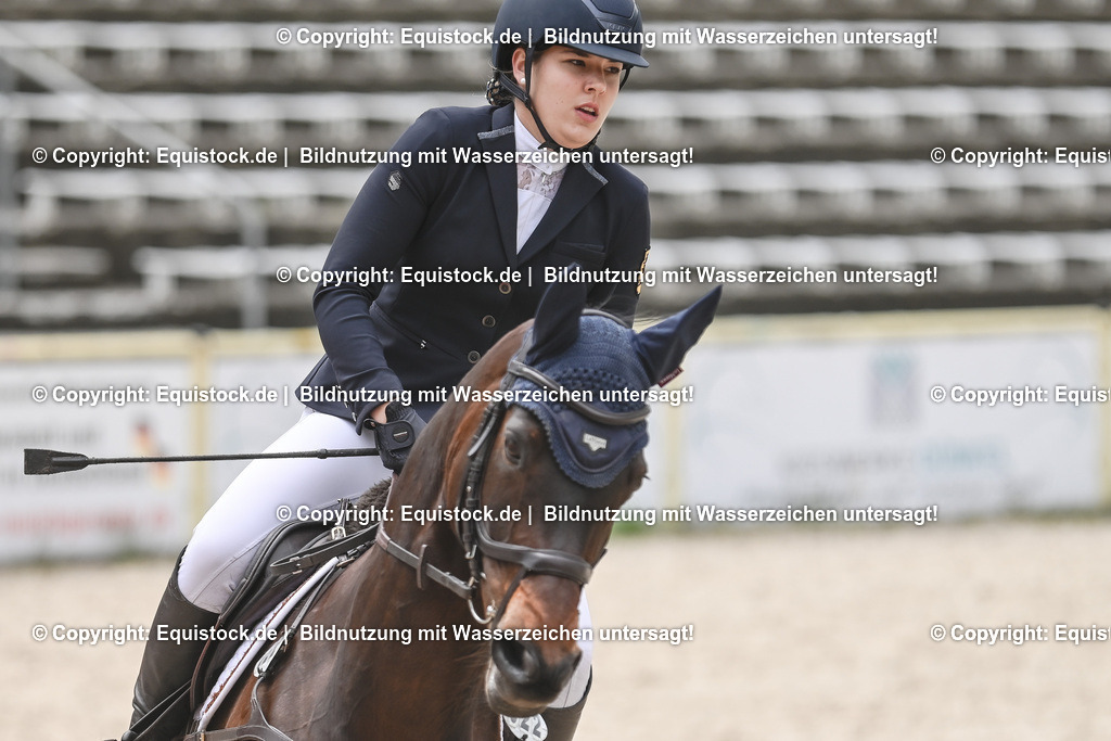 20230514_CCI4_Springen_0164 | equistock