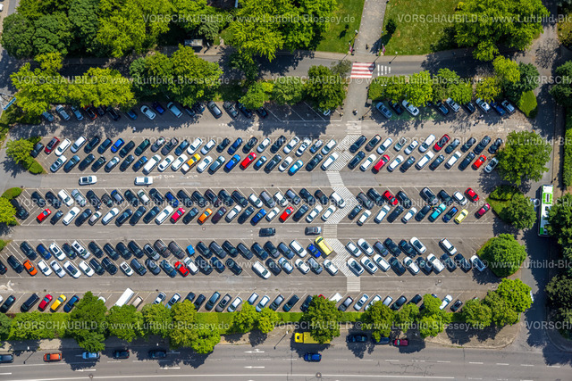 Herne220503150 | Luftbild, Parkplatz in Formen und Farben am LAGO Die Therme, Börnig, Herne, Ruhrgebiet, Nordrhein-Westfalen, Deutschland