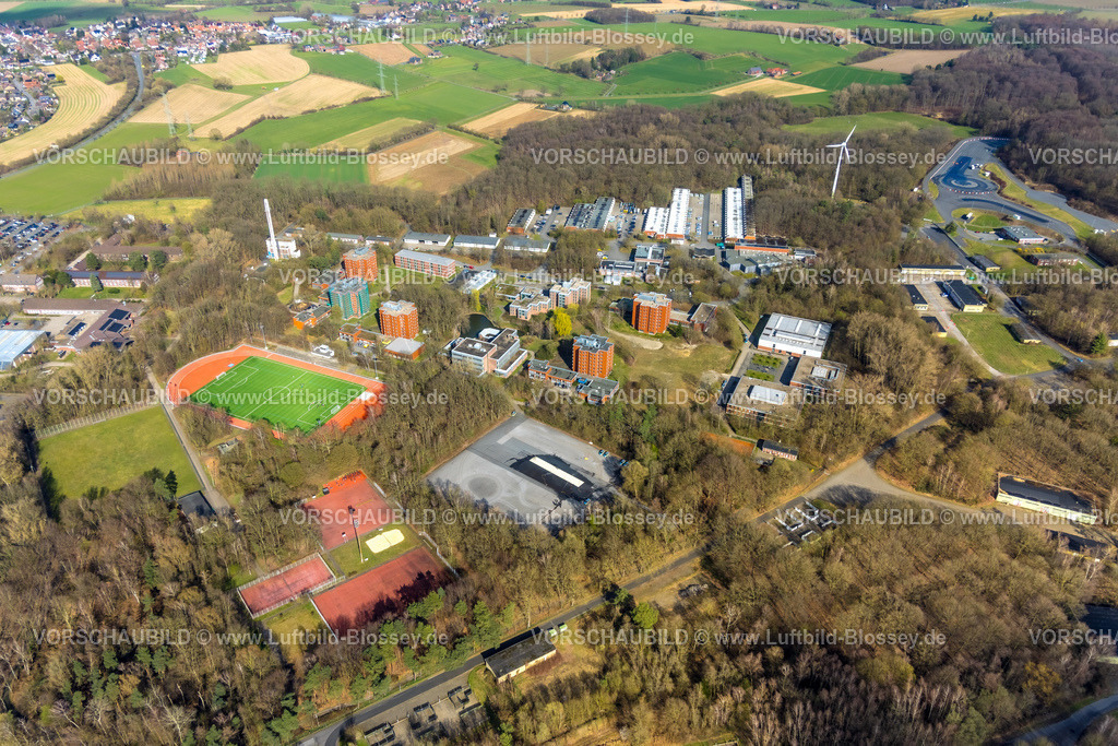 Selm260306847Bork | Luftbild, IPA-HAUS Selm / Bork Polizeibehörde, Polizei Schulungszentrum Hochhäuser Im Sundern, Hochhaus Baustelle mit Fassadenverkleidung, Erich-Klausener-Straße, Sportanlage Westring Fußballstadion und Leichtathletikstadion, Bork, Selm, Münsterland, Nordrhein-Westfalen, Deutschland