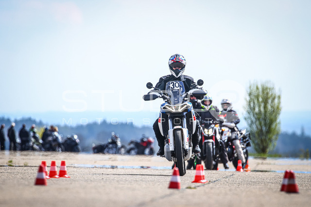 0030-260419_NOE-002_30 | Deine Full-Service-Agentur für ✔️Videoproduktionen und ✔️Motorsportfotografie Jetzt Angebot anfragen!