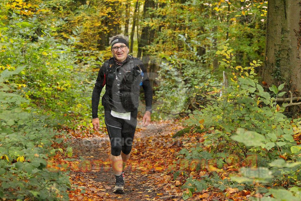 251026_1317_EV4_6731 | Sportfotografie im Rhein-Sieg Kreis, Köln, Bonn, NRW, Rheinland Pfalz, Hessen, etc. Unser Tätigkeitsfeld umfasst den Laufsport vom Volkslauf über den Marathon, Duathlon, Triathon bis zum Ultralauf wie Kölnpfad Ultra oder Schindertrail.