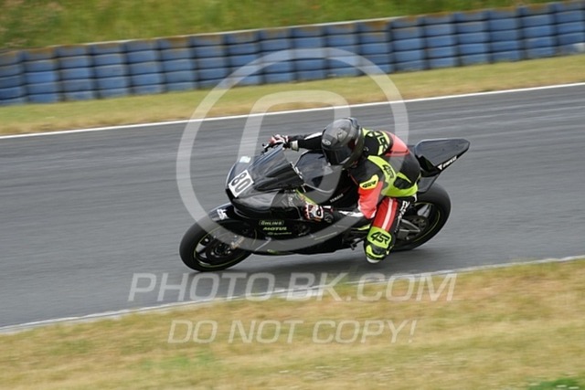 2024_05_19_PBK_46144 | Sportfotografie; SlowMotion; Video; Rennstrecke; Hafeneger; Speer; Racing; RSE; BMW; CBO; Trackday; Motorsportarena; Hockenheimring; Brno; Most; Barcelona; Valencia