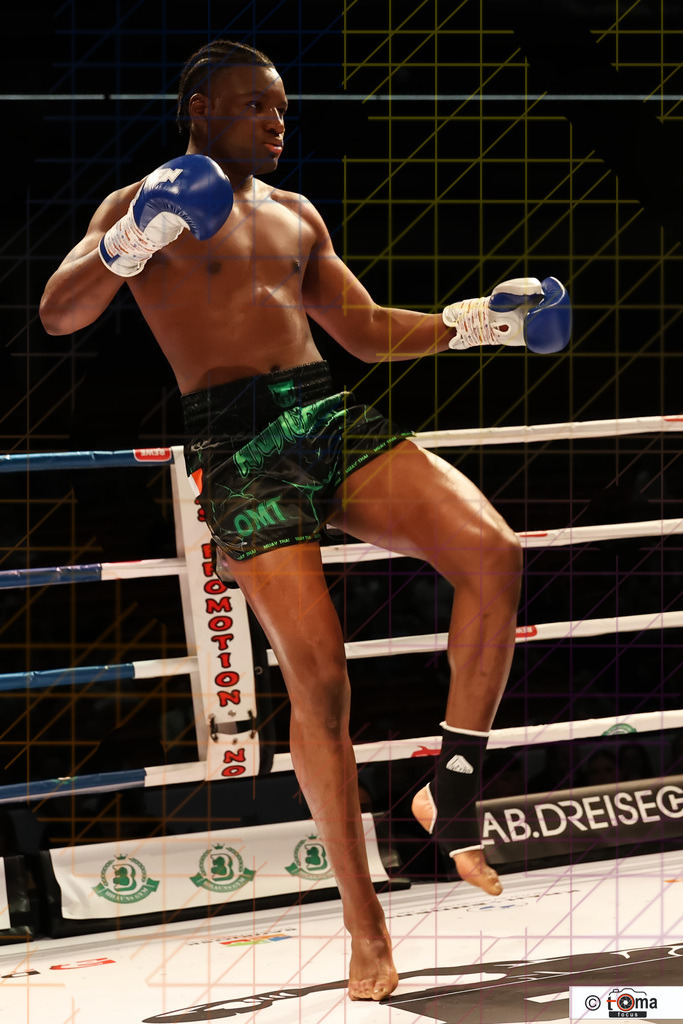 Finale Akingbade vs Kombou 25.04.2026 tomafocus Tb00106 | professionelle Sport- und Eventfotografie von Tomafocus – dynamische Bilder, emotionale Momente und hochwertige Aufnahmen für jeden Anlass. - Realisiert mit Pictrs.com