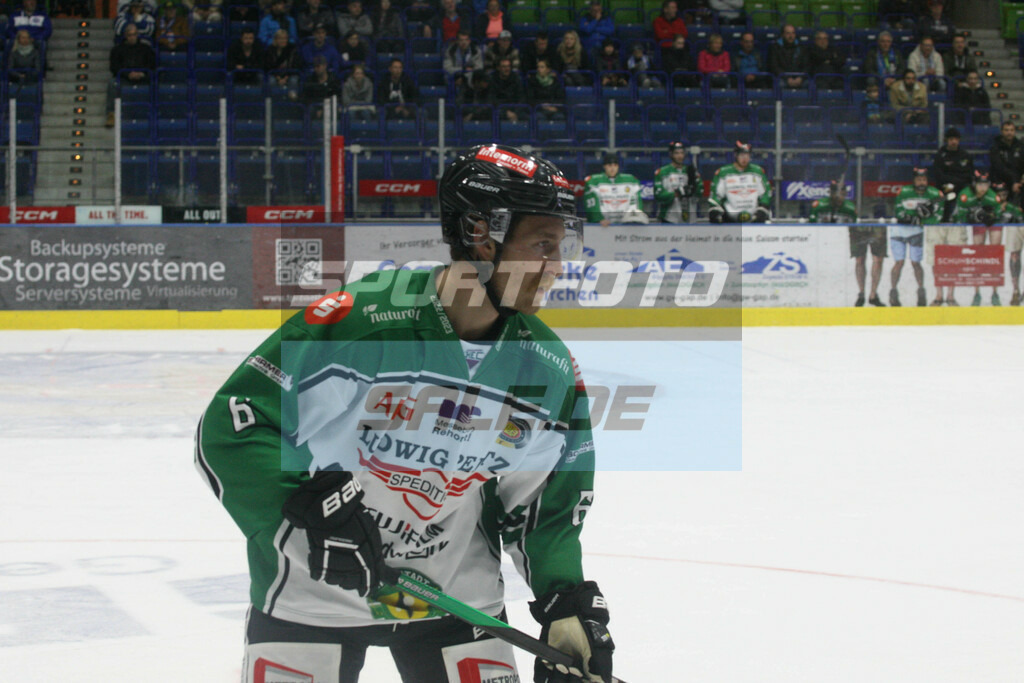 SC Riessersee - Höchstadt Alligators | Tom Horschel - Eishockey Oberliga Süd SC Riessersee - Höchstadt Alligators - © Sportfoto-Sale (MK) - Realisiert mit Pictrs.com