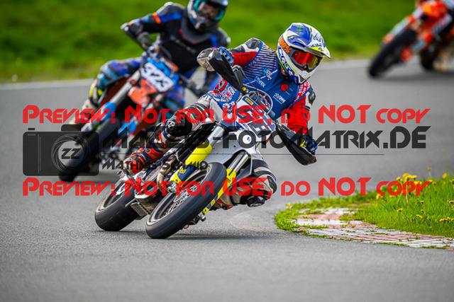 MaZZes_FotoMatrix_230506_2-176 | UE40