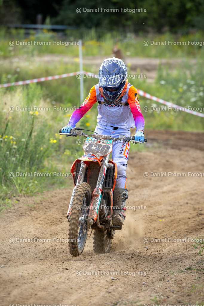 0V8A2732 | DanielFrommFotografie - Realisiert mit Pictrs.com