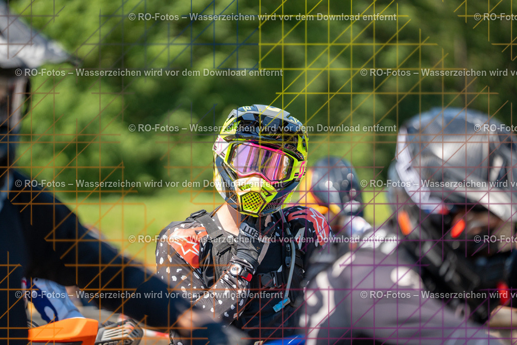 1 Lauf Schlüchtern IGE 2026-63 | Sportfotografie von RO-Fotos: Motorsport, Motocross, Enduro, Laufveranstaltungen und Triathlon. Professionelle Fotos von Sportlern und Events. - Realisiert mit Pictrs.com