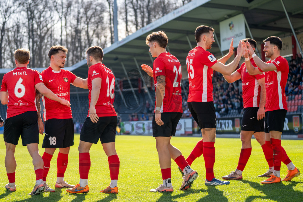 SG Sonnenhof Großaspach vs. KSV Hessen Kassel, Fussball, Regionalliga Südwest, 23. Spieltag, Saison 2025/2026, 07.03.2026 | Jubel nach dem 1:0,SG Sonnenhof Großaspach vs. KSV Hessen Kassel, Fussball, Regionalliga Südwest, 23. Spieltag, Saison 2025/2026, 07.03.2026Foto: photosbyphips/Philip Ziegler