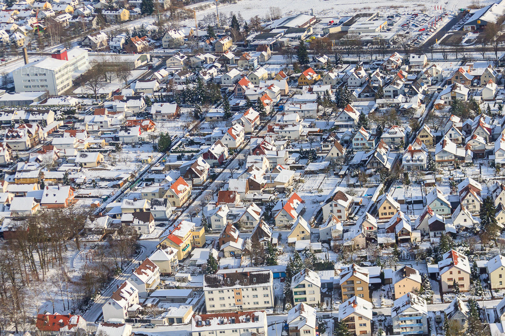 Luftbild: Haardtstraße bei Schnee im Winter in Kandel im Bundesland Rheinland-Pfalz in Deutschland. Foto: IMG_36078.jpg vom 02.01.2011 durch Werner Riehm/FLY-FOTO.de