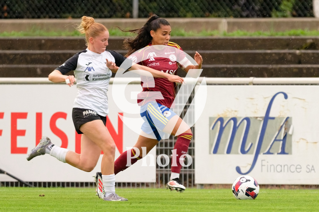 DZ9_4751_c | Switzerland: AXA Womens Super League 2025/26, Servette FC Chenois Feminin vs FC Aarau Frauen - Stade des Trois-Chene, Chene-Bourge: Daina Bourma (3 Servette FC Chenois Feminin) in action (close up) 