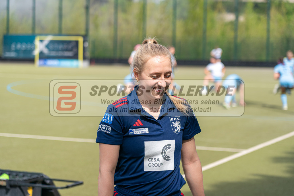 HK_20240413_903476 | 1. Bundesliga Hockey Damen Düsseldorfer HC - Zehlendorfer Wespen am 13.4.2024 DHC, Düsseldorf , Sara Strauss ( Düsseldorfer HC #11 )