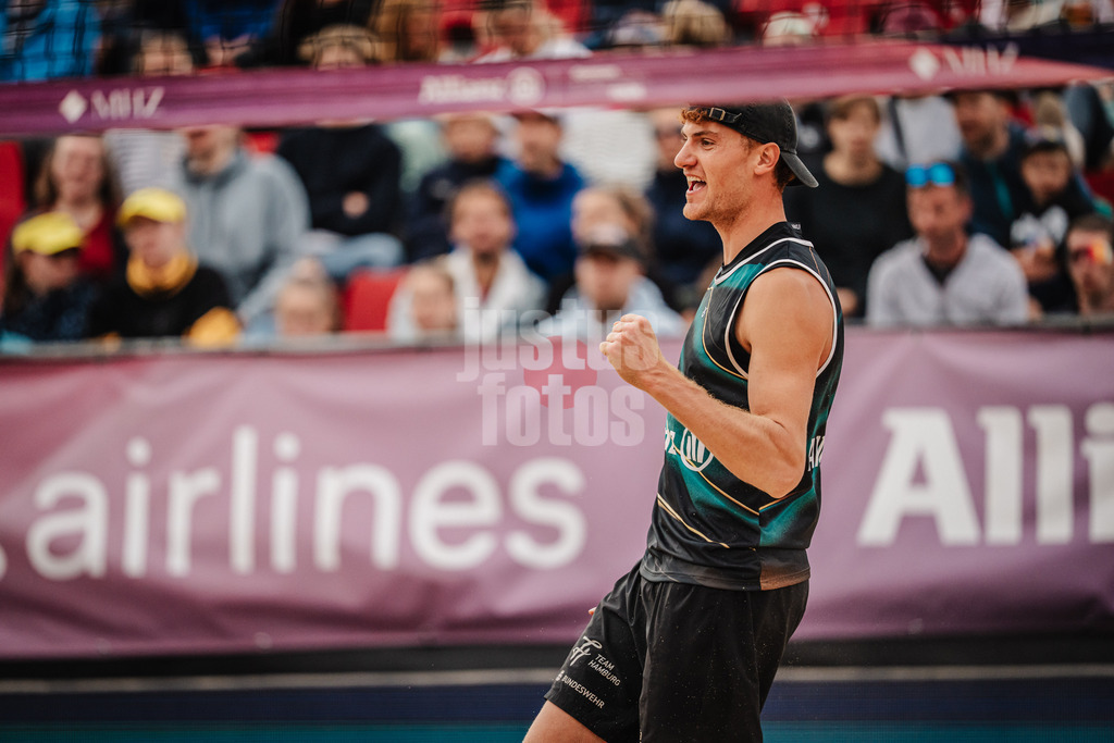 Beachvolleyball | Männer | Allianz German Beach Tour 2025 | Tourstop Berlin | 22.08.2025 | Max Just jubelt
