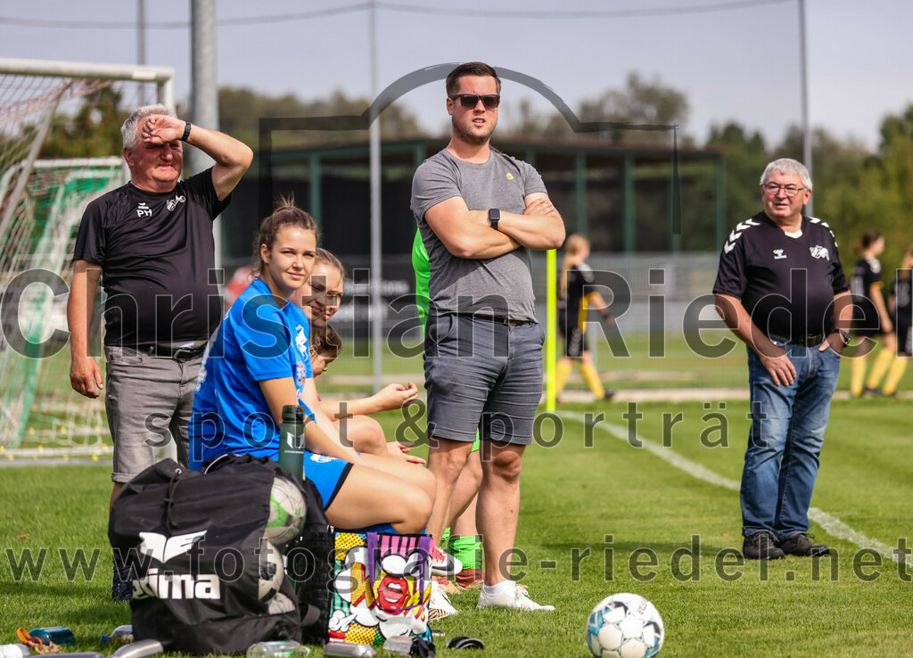 2023-09-03_070_Teamware_Cup_2023 | Oberding, Deutschland, 03.09.2023:
Fußball, TS Teamwear Cup 2023, Vorrunde, FC Schwaig gegen FC Langengeisling, Endergebnis: 

Foto: Christian Riedel / fotografie-riedel.net