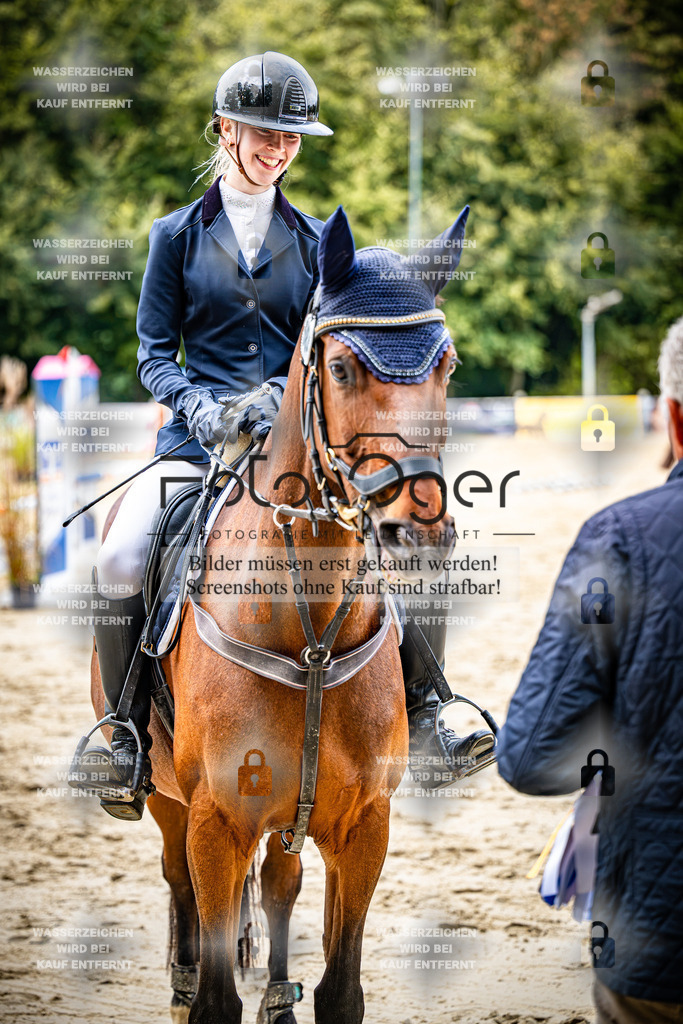 2026-09---Waldhof-11-0002 | Entdecke hochwertige Reitturnierfotos von Foto Oger. Professionell, emotional und authentisch – jetzt Lieblingsmomente im Shop bestellen.Deutschlandweite Turnierfotografie. - Realisiert mit Pictrs.com