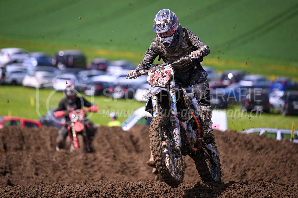 Motocross Schlatt bei Winterthur - 29. April 2023 | #28 Frischknecht Manuel aus Flawil (CH) auf KTM in der Kategorie MX2 am Motocross Schlatt bei Winterthur, 29. April 2023.
Instagram: @mx_schlatt | @mc_wila | @sam_schweiz
Bild: Sportfotografie Markus Aeschimann | www.markus-aeschimann.ch - Realisiert mit Pictrs.com