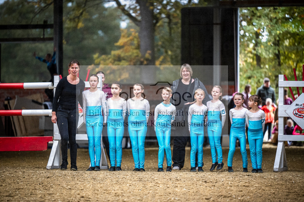 DOS_0059 | Entdecke hochwertige Reitturnierfotos von Foto Oger. Professionell, emotional und authentisch – jetzt Lieblingsmomente im Shop bestellen.Deutschlandweite Turnierfotografie. - Realisiert mit Pictrs.com