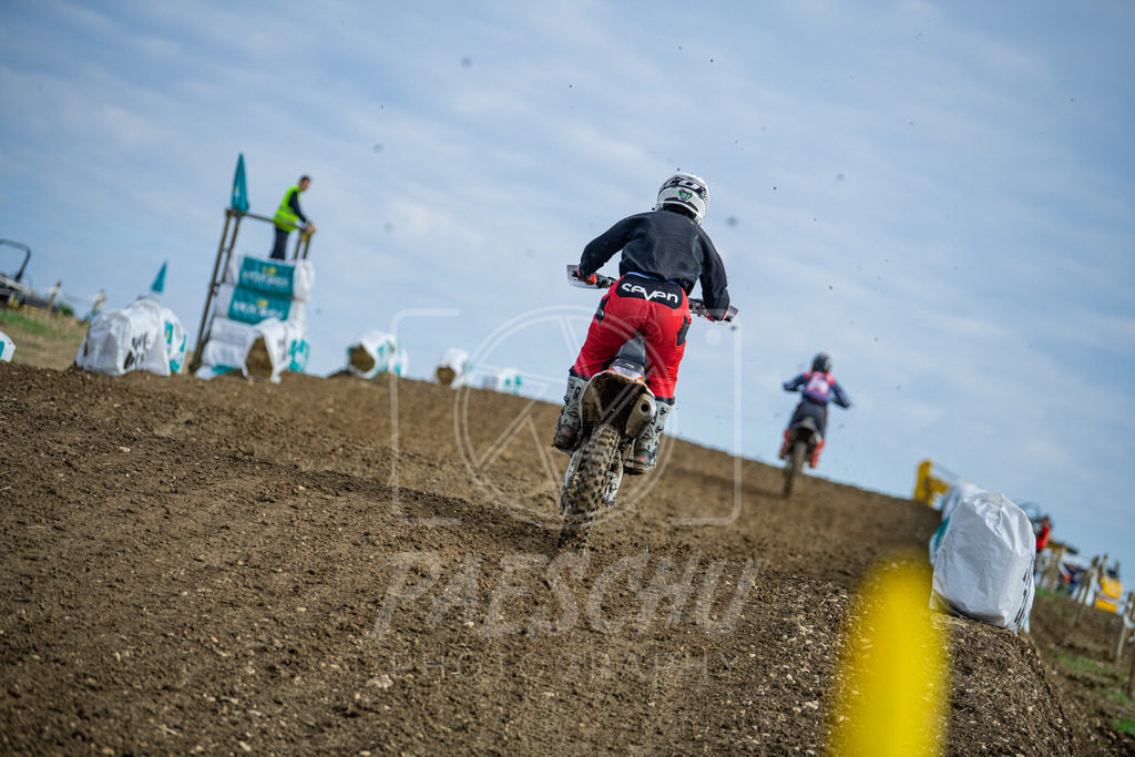 Lady (368) | Paeschuphoto Shop - Wer nicht sucht der auch nicht findet.Ob Motocrossbilder oder von einem besuchtem Spiel, Hauptsache Action. - Realisiert mit Pictrs.com