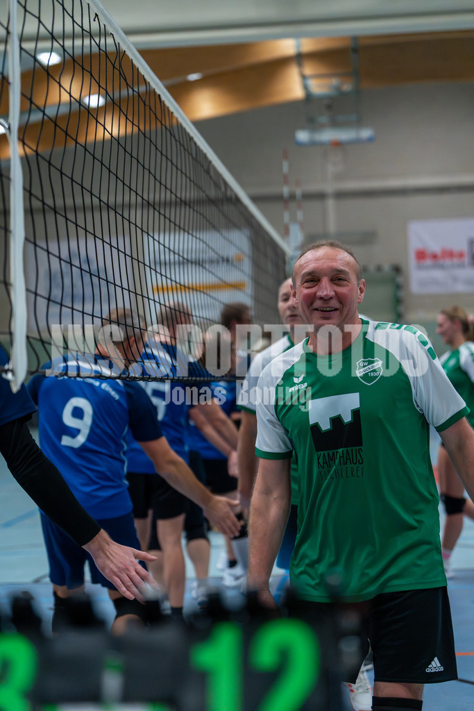 SGH 10.12.2025 Halle West Volleyball-69 | jns.sportfotos - Realisiert mit Pictrs.com