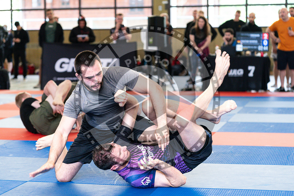 20250510PBB2684 | Athletes compete during the JJLG Berlin Open Jiu-Jitsu Championship on May 10, 2025 in Berlin, Germany. © Chiara Dazi / photoblackbelt