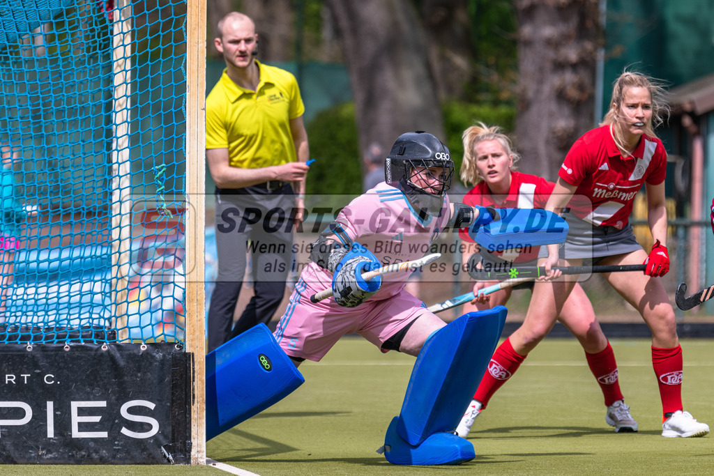 SM_20240427-D85_0302 | Playoffs:1.Bundesliga Feldhockey (W) UHC - DCadA /  1:3 (0:1)