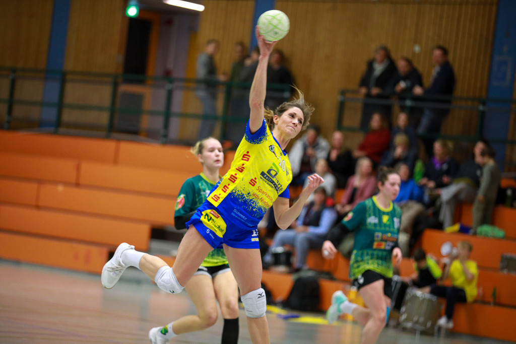 SVN_ SVFriedrichsfeld_141224_028 | Bildergalerie von Sport-Ereignissen aber auch von weiteren spannenden Dingen - nicht nur vom Niederrhein. In Anlehnung an den bekannten Spruch von Hanns Dieter Hüsch heißt das Motto: "Niederrhein ist überall".  - Realisiert mit Pictrs.com