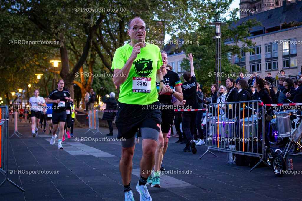 21. Nachtlauf des ASV Köln; Köln, 08.05.24 | Impressionen vom 21. Nachtlauf des ASV Köln am 08.05.24 in der Altstadt von Köln (Deutschland). Foto: BEAUTIFUL SPORTS/Bernd Hoffmann