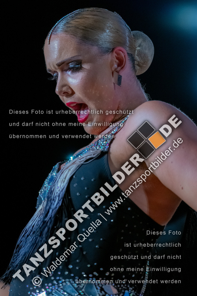 20250504-10474 | Hier finden Sie Tanz Bilder vom Latein und Standard Formationen tanzen. Sportbilder vom Tanzsport. Schöne Fotos und von Weltmeisterschaft, Europameisterschaft, Bundesliga, Regionalliga, Oberliga und Landesliga sowie von GOC Stuttgart, DanceComp, WM Bremen