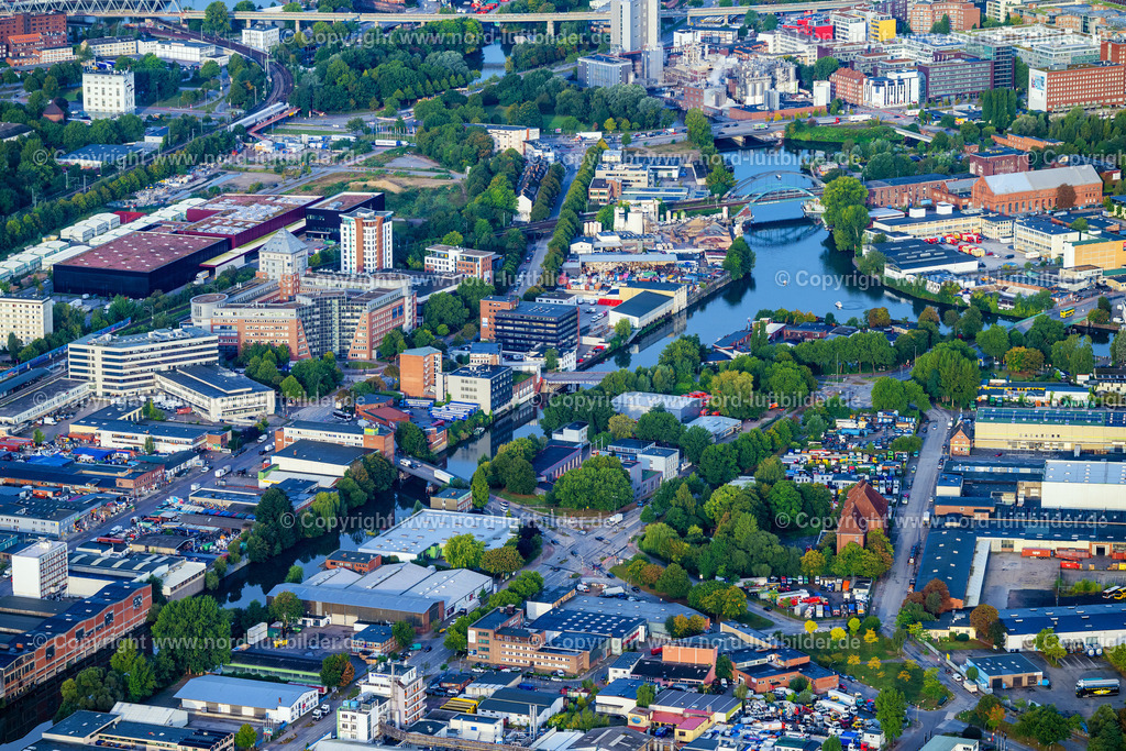Hamburg_Rothenburgsort_Bullenhuser_Damm_ELS_5163200925 | HAMBURG 20.09.2025 Eisenbahn- Brückenbauwerk zur Streckenführung der Bahn- Gleise " Billstraße " an der Straße Michelsenweg in Hamburg, Deutschland. // Railway bridge building to route the train tracks " Billstrasse " on street Michelsenweg in Hamburg, Germany. Foto: Martin Elsen