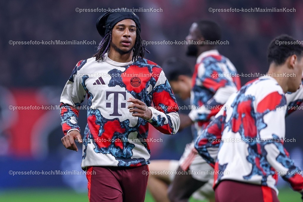 UCL11032502150 | 11.03.2025, Fußball, UEFA Champions League, Bayer 04 Leverkusen - FC Bayern München, Achtelfinale Rückspiel, BayArena, Saison 2024 2025: Michael Olise (FC Bayern #17)DFB regulations prohibit any use of photographs as image sequences and or quasi-video.