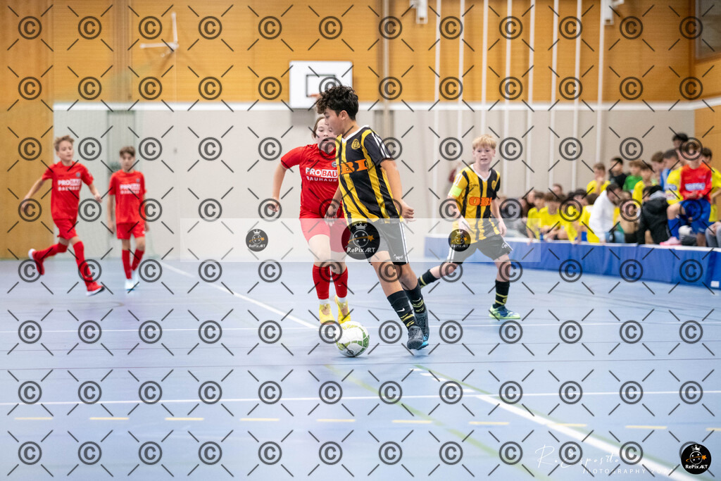 20241130_FCR-Hallenturnier-D-2_037 | Sport und Naturfotografie von Roberto Esposito zeigt echte Momente Bewegung und die Schönheit der Natur. Ausdrucksstarke Bilder schaffen Emotionen.