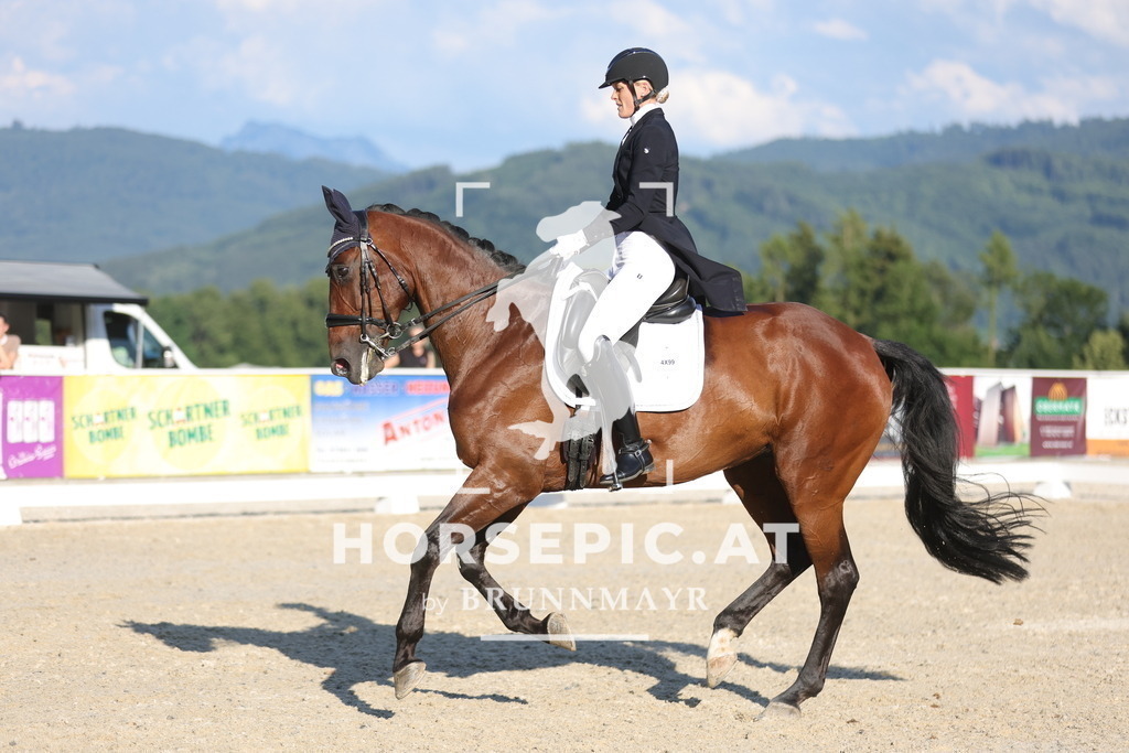 0P6A3156 | Willkommen bei Brunnmayr - Design & Fotografie – Ihrem Spezialisten für Reitturniere und Pferdeveranstaltungen in Oberösterreich, Salzburg und Bayern! Seit über 17 Jahren sind wir leidenschaftlich dabei.