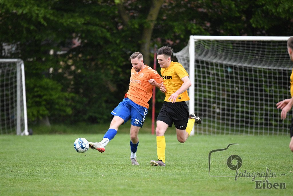 TuS Ofen-FC Ohmstede | Herren Kreispokal Halbfinale; TuS Ofen (orange)-FC Ohmstede (gelb) am 17.05.2023; in Ofen (Sportanlage Ofen), Photo: Philip Eiben 2023 - Realisiert mit Pictrs.com