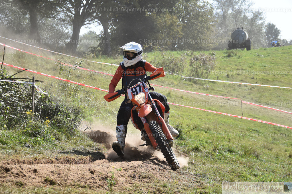 DSC_0133 | Sportfotografie , Motorsport, Motoross, Reitsport, Mointainbike, Enduro,
Landschaft , Outdoor, Eventfotografie, Landschaft, Bilder online bestellen - Realisiert mit Pictrs.com