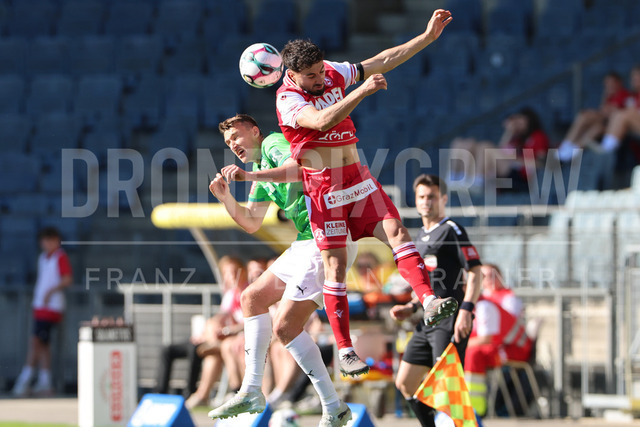 Grazer AK 1902 vs WSG Tirol – Austrian Bundesliga | Graz, Austria, 02.MAY.26 - SOCCER - ADMIRAL Bundesliga, Qualification Group, Grazer AK 1902 vs WSG Tirol. The image shows David Gugganig (WSG Tirol) and Jacob Italiano (GAK) by a header.