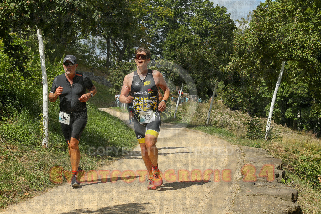250824_1331_EX1_2686 | Sportfotografie im Rhein-Sieg Kreis, Köln, Bonn, NRW, Rheinland Pfalz, Hessen, etc. Unser Tätigkeitsfeld umfasst den Laufsport vom Volkslauf über den Marathon, Duathlon, Triathon bis zum Ultralauf wie Kölnpfad Ultra oder Schindertrail.