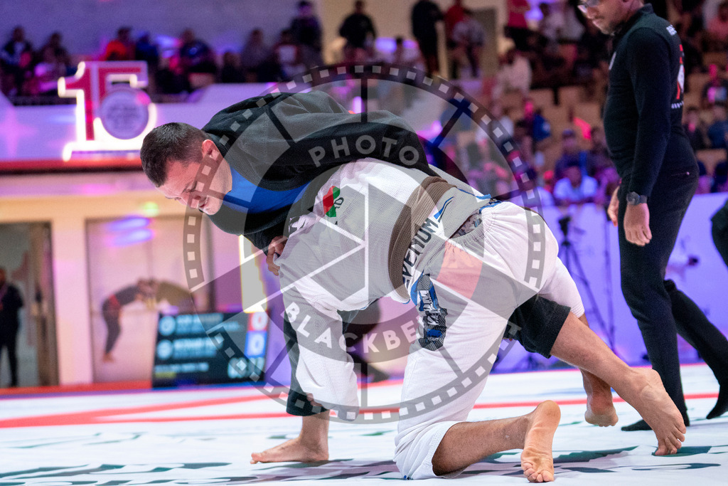 20231107PBB5568 | Fighters compete during the AJP World Master Championship in the Mubadala Arena in Abu Dhabi, Arab United Emirates, on November 7, 2023.