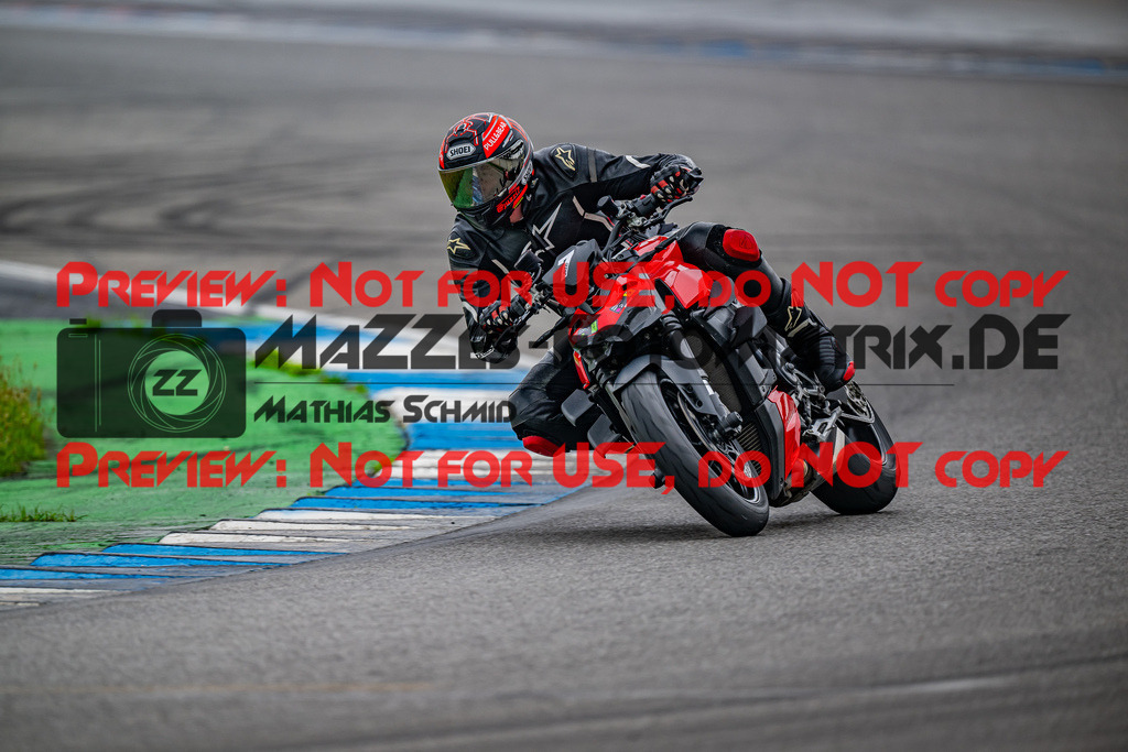 MaZZes_FotoMatrix_240702_6007705_2314 | GELB