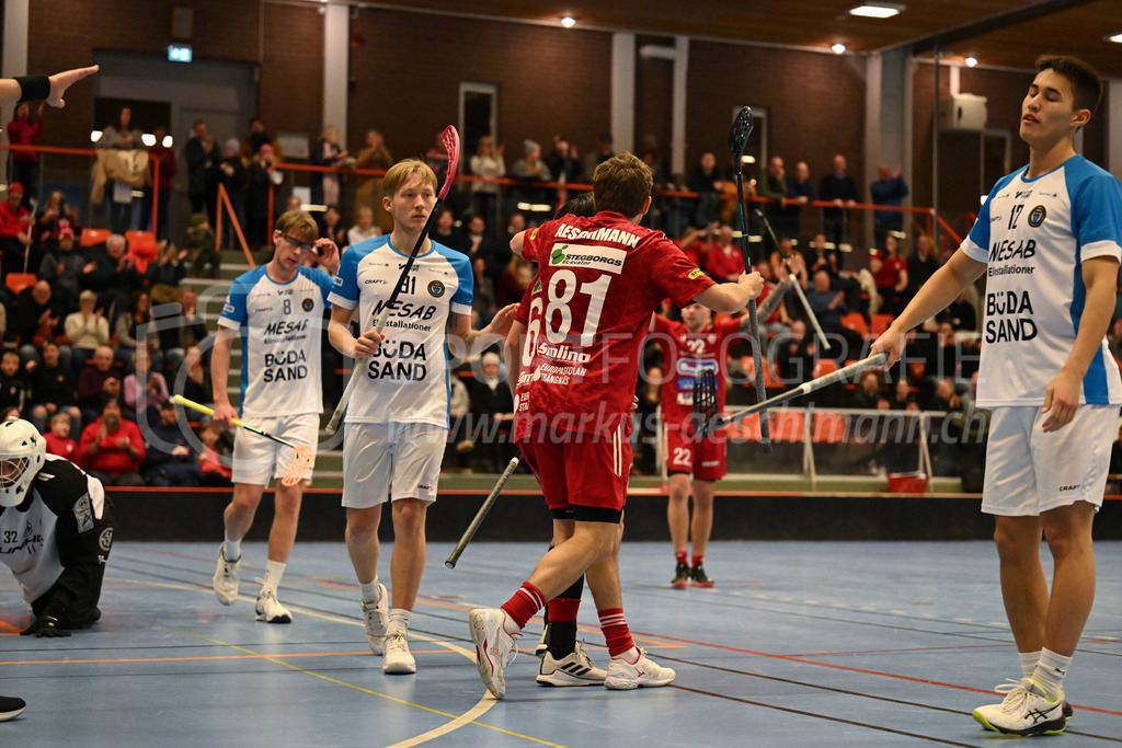 Strängnäs IBK vs FBC Kalmarsund Ungdom - 6. =January= 2024 | Strängnäs IBK vs FBC Kalmarsund Ungdom
Thomas Arena, Strängnäs
Tim Aeschimann (#81 Strängnäs IBK)
Bild: Sportfotografie Markus Aeschimann | www.markus-aeschimann.ch - Realisiert mit Pictrs.com