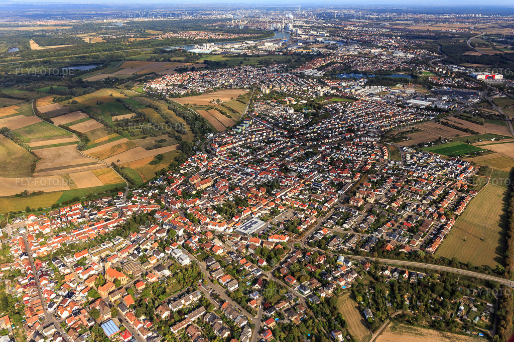 Luftbild: Ortsansicht aus Süden in Brühl im Bundesland Baden-Württemberg in Deutschland. Foto: IMG_122721.jpg vom 11.09.2020 durch Werner Riehm/FLY-FOTO.de