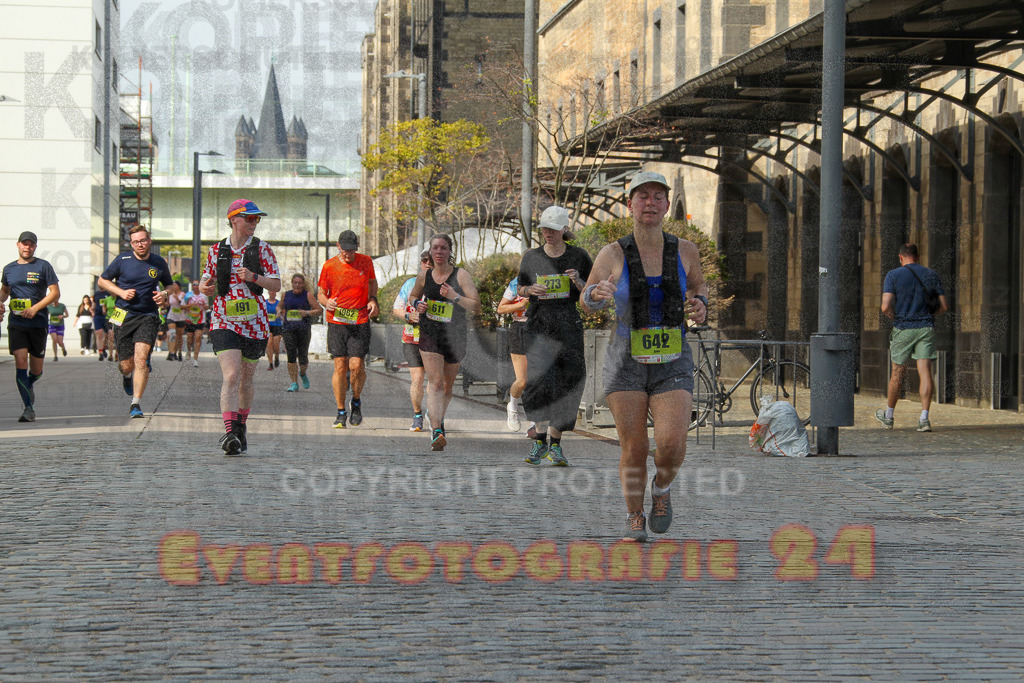 250920_1501_EV4_7909 | Sportfotografie im Rhein-Sieg Kreis, Köln, Bonn, NRW, Rheinland Pfalz, Hessen, etc. Unser Tätigkeitsfeld umfasst den Laufsport vom Volkslauf über den Marathon, Duathlon, Triathon bis zum Ultralauf wie Kölnpfad Ultra oder Schindertrail.