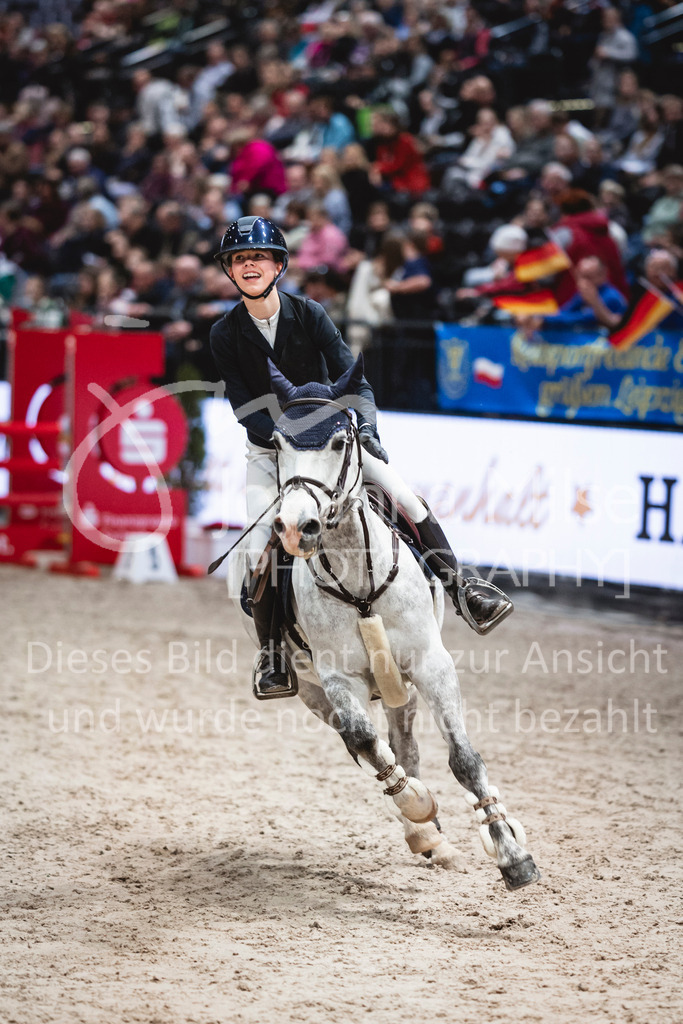 240119_Leipzig_PonyTrophy-573 | Deine schönsten Turniermomente als professionelle Fotos! Entdecke hochwertige Pferdesport-Fotografie im Online-Shop. Jetzt Fotos finden & bestellen!