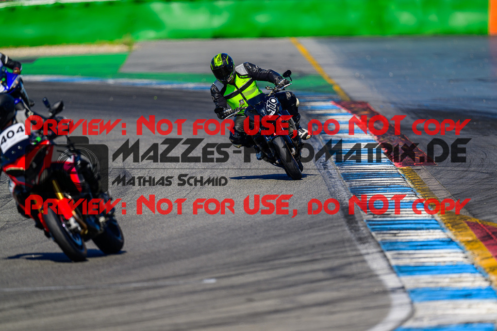 MaZZes_FotoMatrix_240520_6007705_8980 | INST