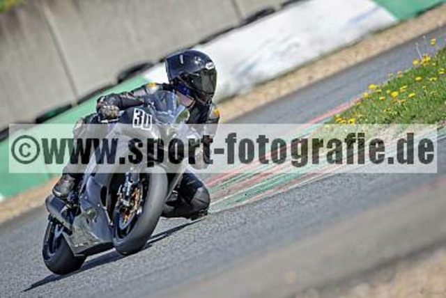 spof5922 | Professionelle Fotos von Sportveranstaltungen, aber auch Hochzeiten und anderen Events. - Realisiert mit Pictrs.com