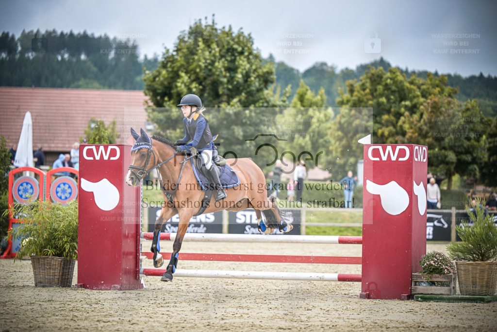 DOS_0488 | Entdecke hochwertige Reitturnierfotos von Foto Oger. Professionell, emotional und authentisch – jetzt Lieblingsmomente im Shop bestellen. - Realisiert mit Pictrs.com