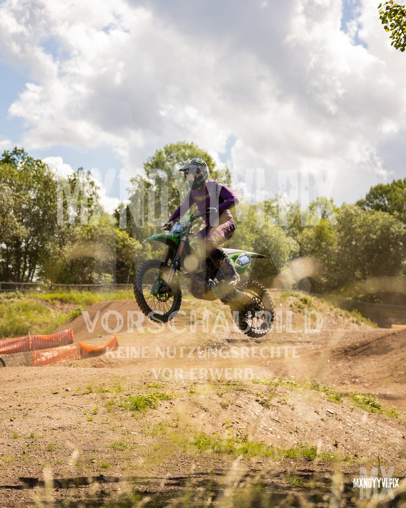 866A1058 | mxndyyvipix