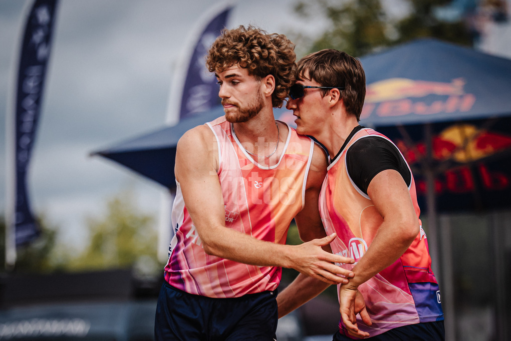 Beachvolleyball | Männer | Allianz German Beach Tour 2025 | Tourstop Berlin | 22.08.2025 | v.l. Luis Henrichs und Yannik Ahr